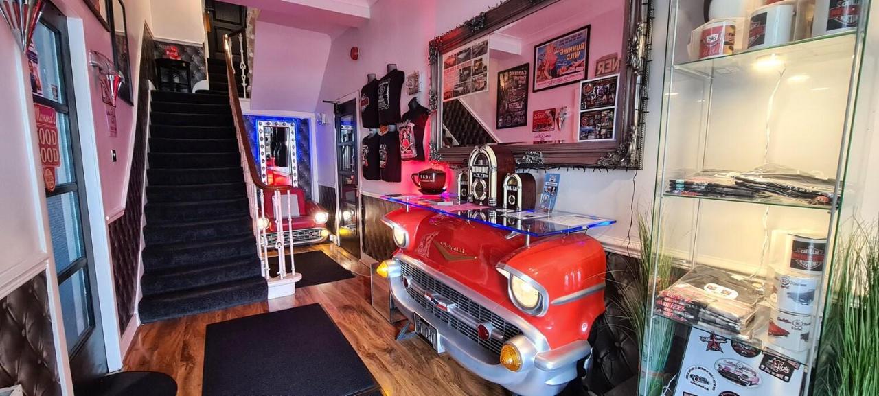 Cadillac Kustomz Hotel - Breakfast Available Rothesay Exteriör bild