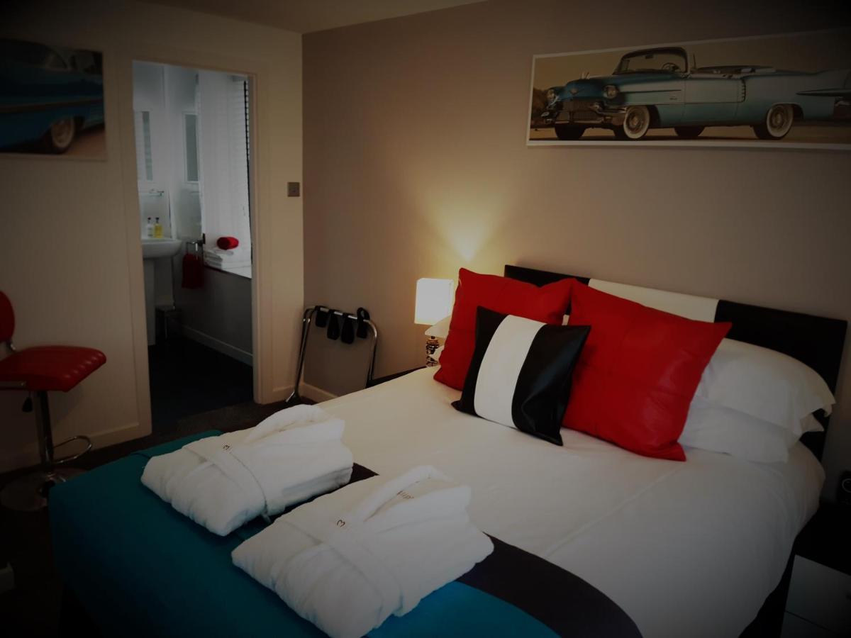 Cadillac Kustomz Hotel - Breakfast Available Rothesay Exteriör bild